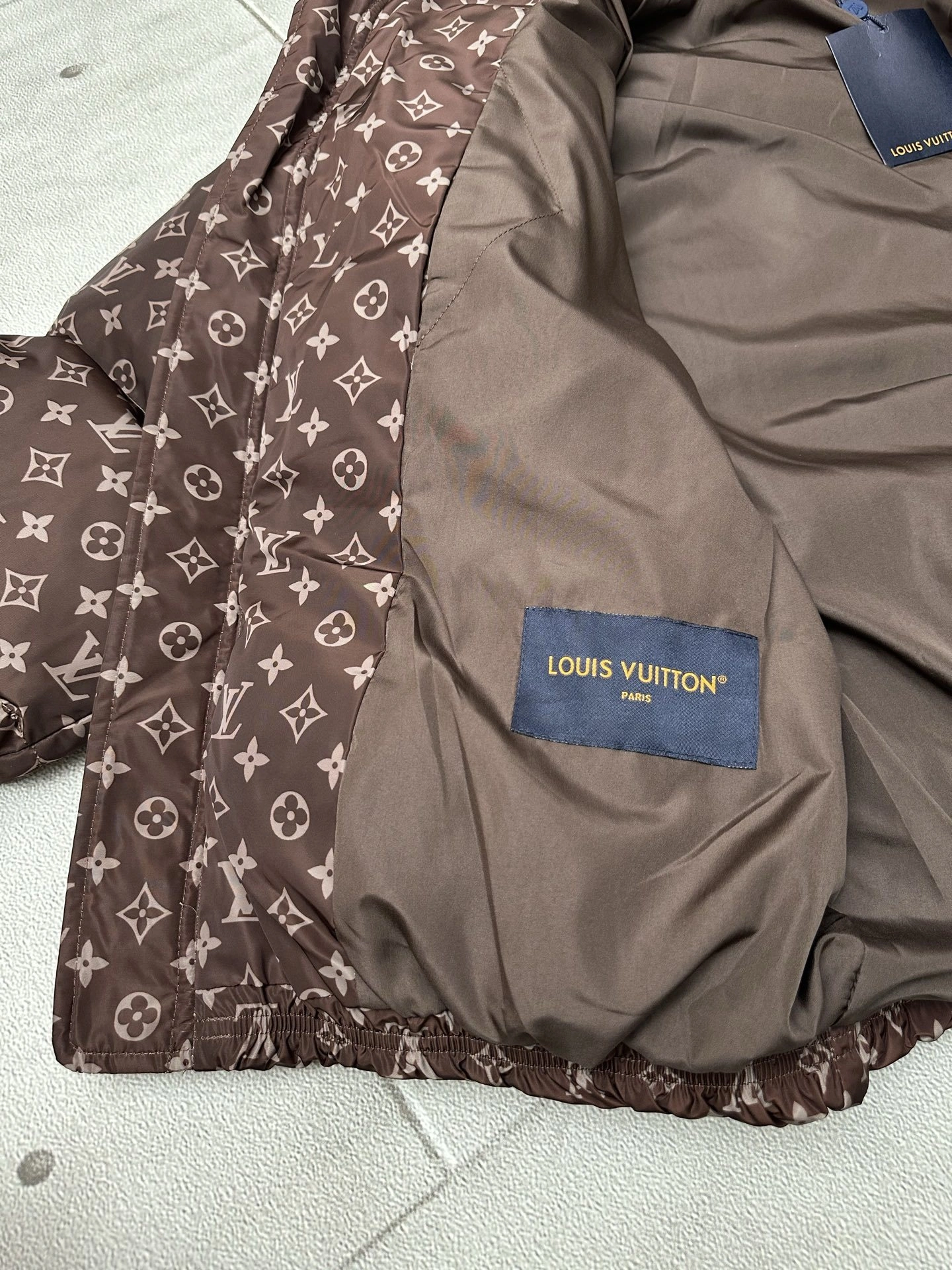 wg.luxury-- 8V Down jacket item: E-F431J1718